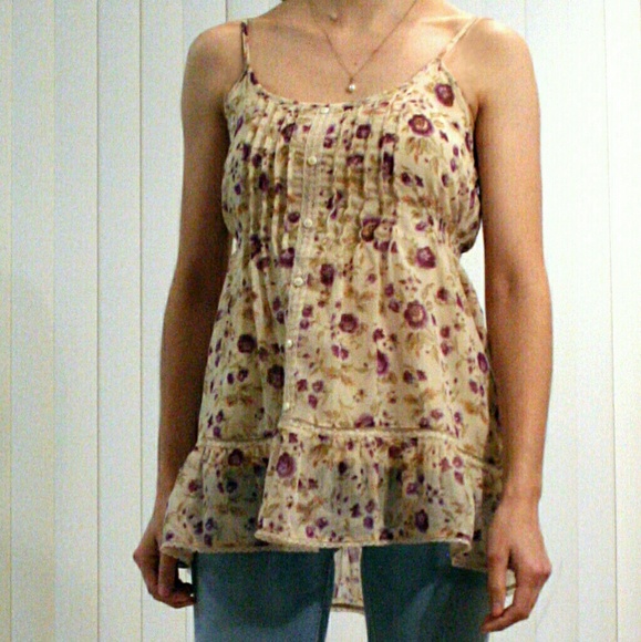 Fun, flirty peasant tank - Picture 1 of 4